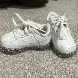 Nike AIR FORCE 1 KSA TD size 4 baby